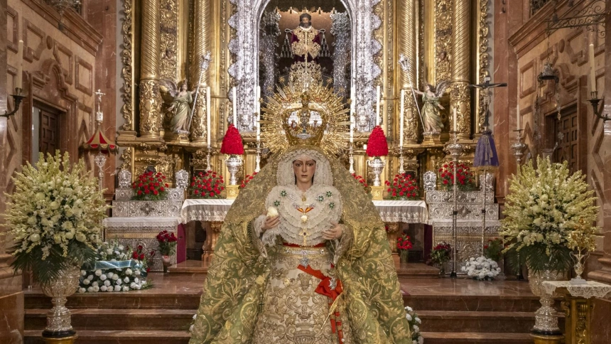 Sevilla feliz con la vuelta de la Macarena