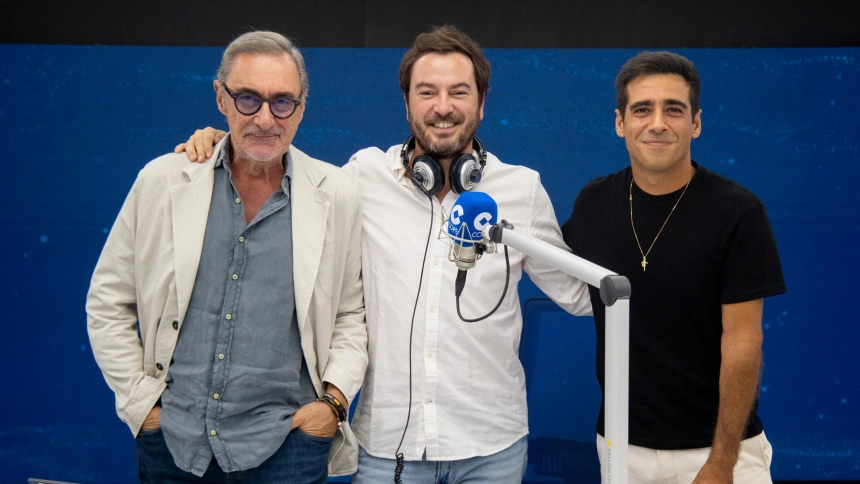 Carlos Herrera junto a Jorge Bustos y a Alberto Herrera en el estudio de COPE.