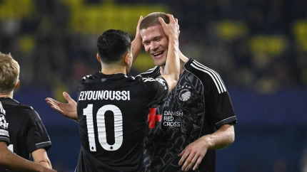 Cornelius celebra el 2-3 del Copenhague contra el Villarreal