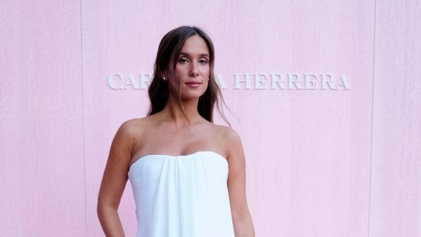 3CN394F 3CN394F Madrid. Spain. 20250918, Maria Pombo attends Carolina Herrera's Spring-Summer 2026 collection at Plaza Mayor on September 18, 2025 in Madrid, Spain Credit: MPG/Alamy Live News