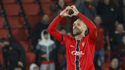 Muriqi celebra el 3-1 del Mallorca contra el Elche