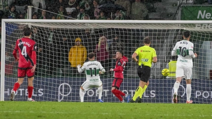 Germán Valera marca el 3-0 del Elche contra el Rayo