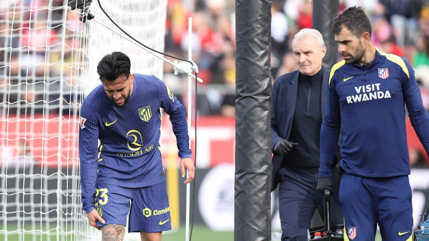 Nico González sufre una lesión muscular en el muslo derecho a de dos semanas de la Supercopa de España