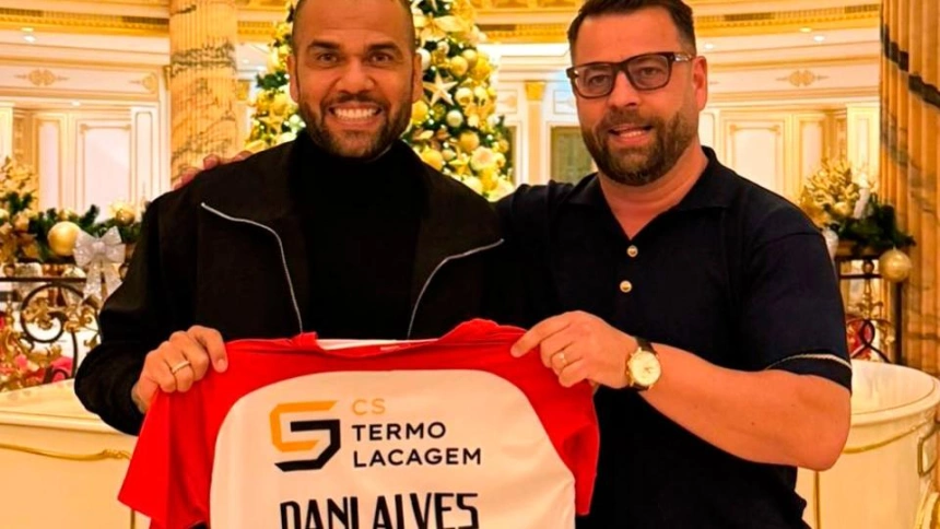 Dani Alves compra un club de la tercera división portuguesa