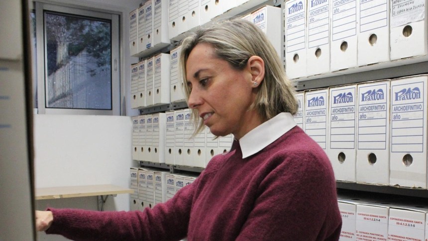 María Esperanza Luque, nueva directora del Archivo Diocesano