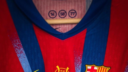 El detalle de la camiseta del Barça en la final de la Supercopa con 'recado' al Real Madrid
