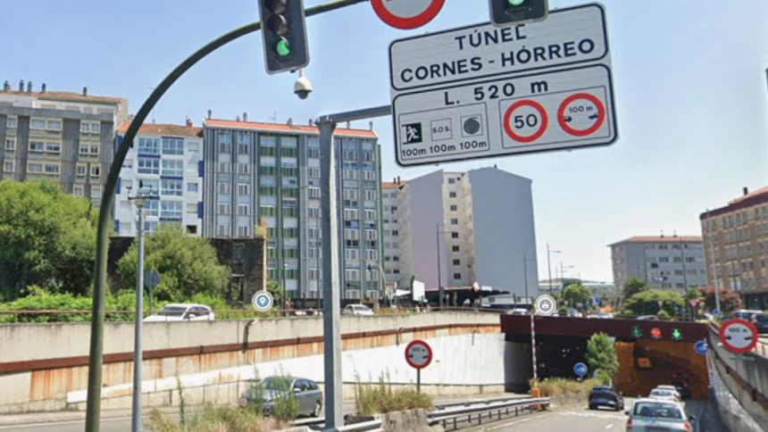 Entrada al túnel del Hórreo en Santiago