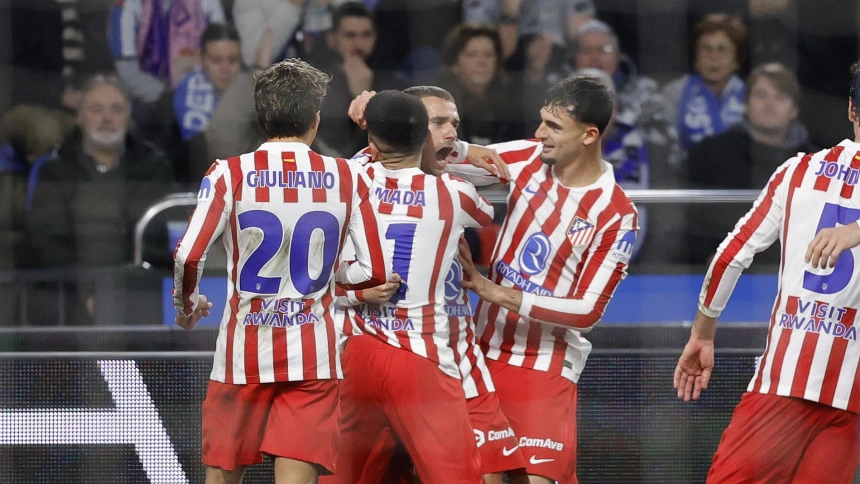 Griezmann celebra su gol en el Deportivo - Atlético de Madrid