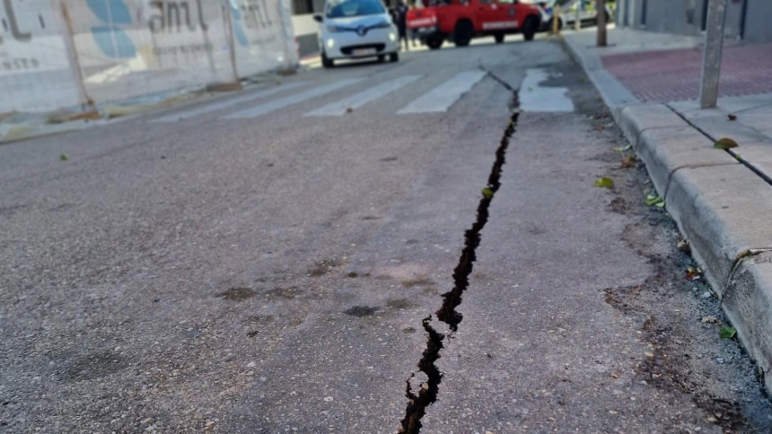 Grietas en la calle Unicef