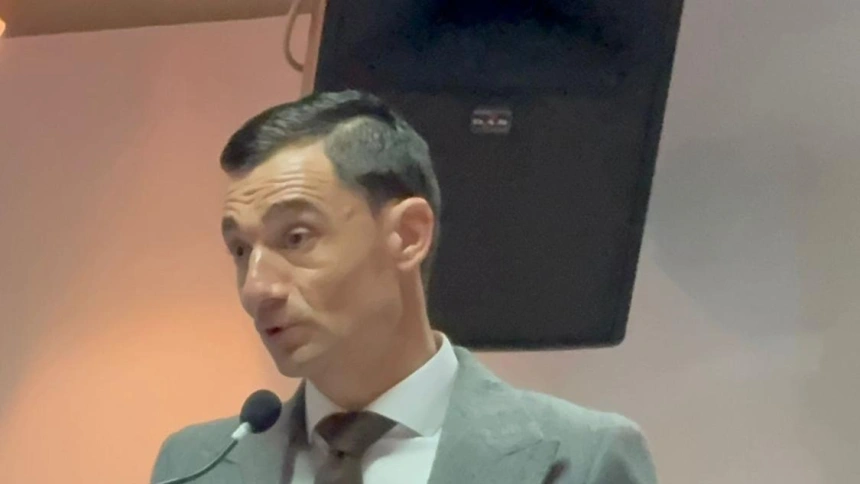 Paco Ureña, recibiendo el Premio como mejor torero en Sutullena