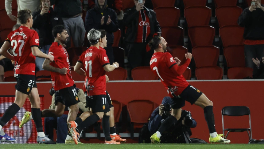 Muriqi celebra su gol, en el Mallorca - Sevilla