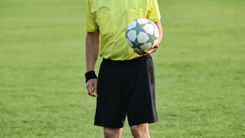 Imagen de un árbitro