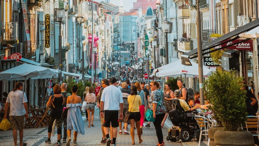 Motril impulsa el empleo con bonificaciones de hasta el 50% para nuevos negocios