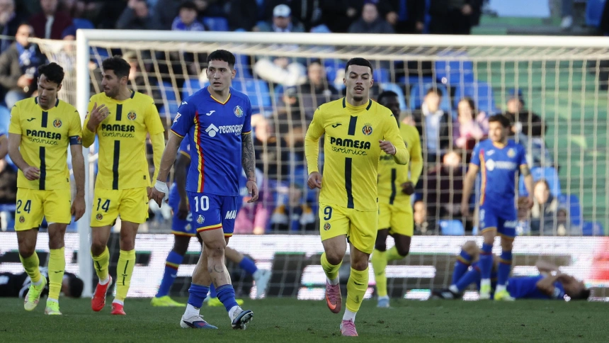 Mikautadze celebra el gol del Villarreal ante el Getafe