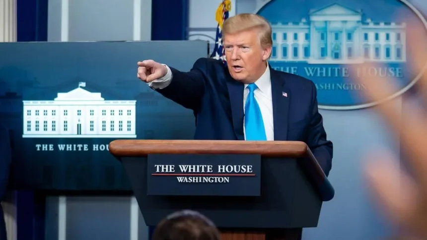 2S836EK 2S836EK President Donald J. Trump giving a White House coronavirus update briefing on April 7, 2020. (USA)