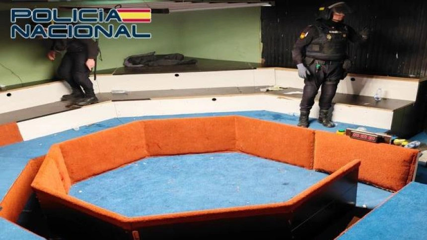 La Policía desmantela un gran reñidero de gallos en la costa granadina y destapa una red de apuestas ilegales
