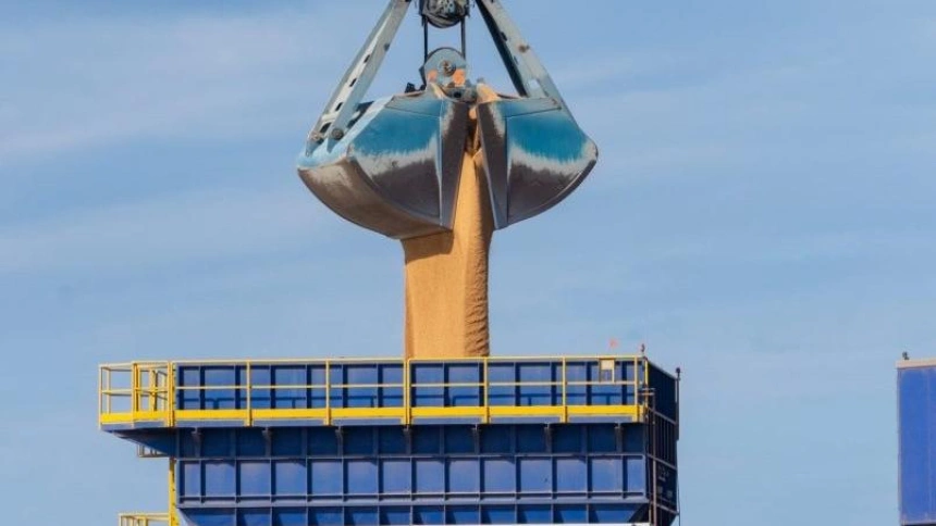 Operativa de descaraga de cereales en puerto de Cartagena