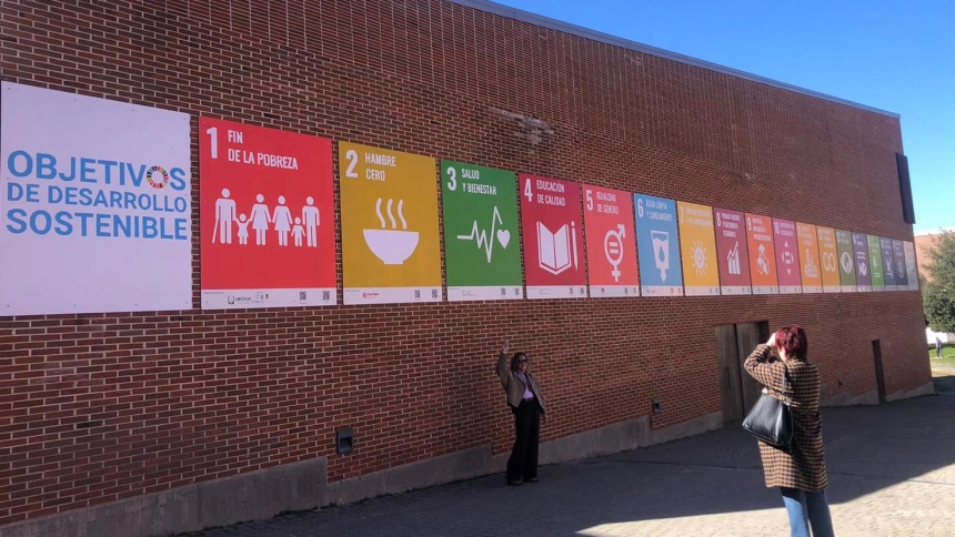 Mural Cruz Roja Ávila