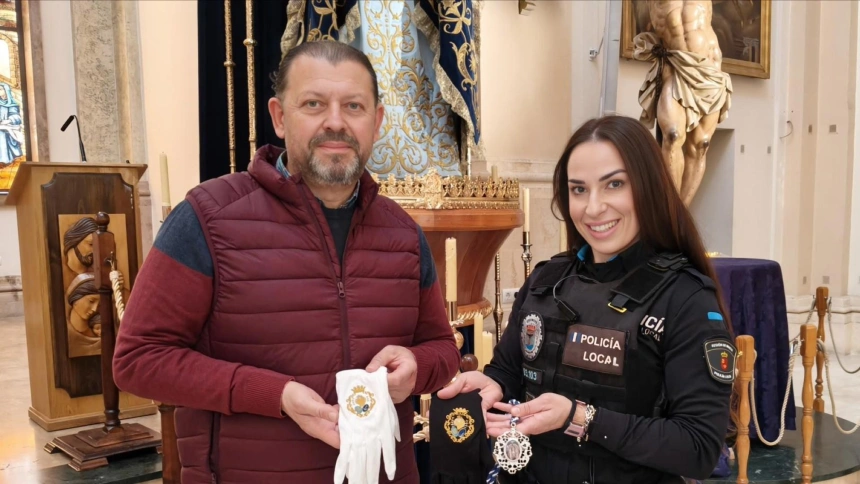 Isabel Sánchez Segura, junto a Juan José Asensio