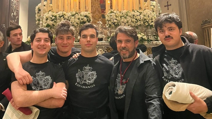 Cuadrilla alcarreña en el paso de los Estudiantes en Madrid