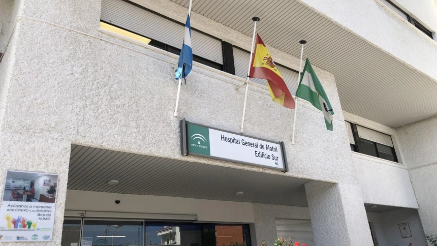 Cortan por obras un acceso clave del Hospital de Motril