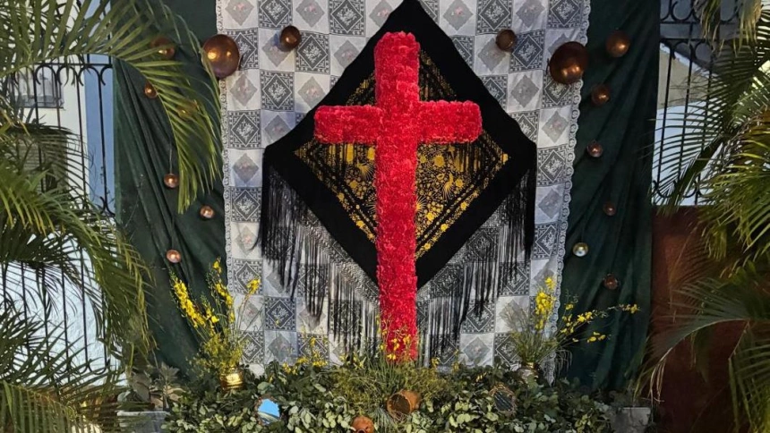 Almuñécar desvela el mapa de sus 17 Cruces de Mayo 2026