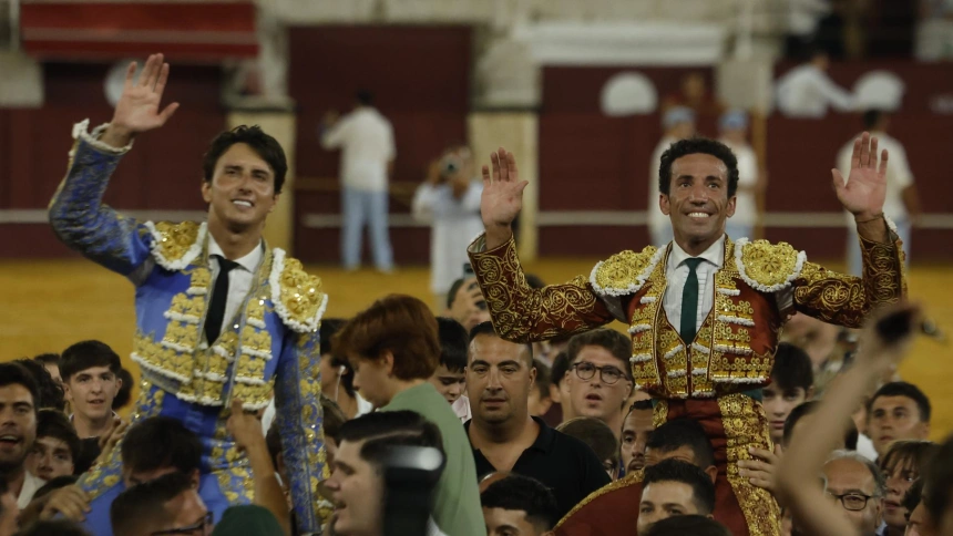 Roca Rey y David de Miranda, a hombros en Málaga este sábado