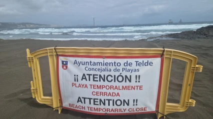 Cerrada la playa de la Restinga, en Telde