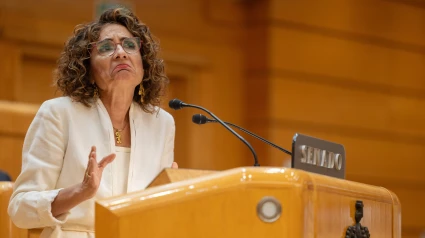 La vicepresidenta primera y ministra de Hacienda, María Jesús Montero, durante un pleno en el Senado.