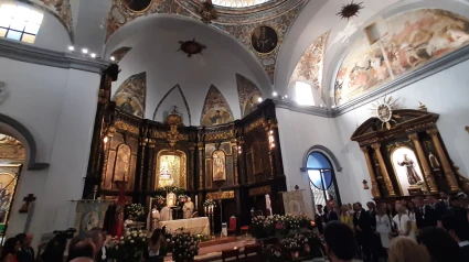 Imagen del interior del santuario de la Virgen de las Huertas durante la misa mayor