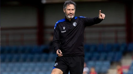 Vicente Moreno, entrenador de Osasuna, en una sesión de Trabajo en Tajonar