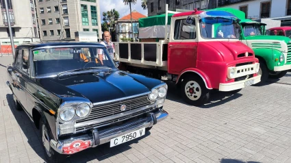 Exhibición de coches históricos en Pontevedra