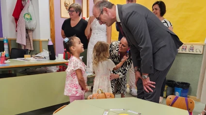 Visita del consejero de Educación al colegio San Pedro de Las Palas