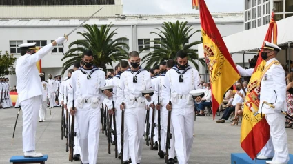 Jura de bandera en Santa Pola