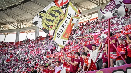 El Real Murcia volvió a ganar ante su afición