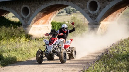 un participante de la baja TT por el Parque del Guadiana, en Badajoz.