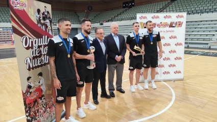 ElPozo Murcia FS homenajea a los campeones del Mundo