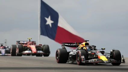 Max Verstappen durante los entrenamientos libres en Texas.