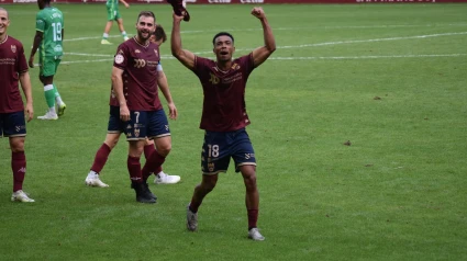 Dalisson celebra el gol de la victoria del Pontevedra