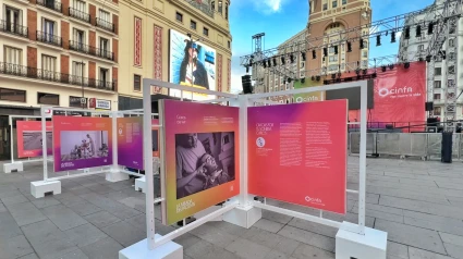 La plaza de Callao, en Madrid, primera parada de la exposición itinerante “La mirada del paciente” de Cinfa