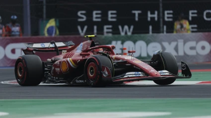 AMDEP9347. CIUDAD DE MÉXICO (MÉXICO), 26/10/2024.- El español Carlos Sainz de Ferrari participa en la tercera practica del Gran Premio de México este sábado, en el Autódromo de los Hermanos Rodríguez en Ciudad de México (México). EFE/ Isaac Esquivel