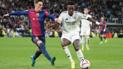 Gavi y Vinicius, durante el Clásico