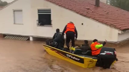 RESCATE DE VECINOS EN UTIEL