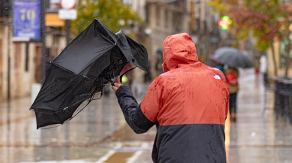 Lluvia y rachas de viento en Soria