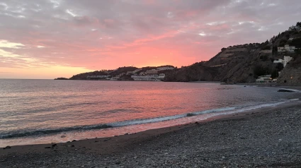 Una pasarela unirá el Puerto de Marina del Este y la playa de Cotobro en Almuñécar