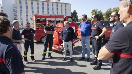 02/11/2024 El presidente de la Diputación de Córdoba, Salvador Fuentes, este sábado en la despedida de los bomberos que van a Valencia a tareas de recuperación tras la DANA.
POLITICA ANDALUCÍA ESPAÑA EUROPA CÓRDOBA
DIPUTACIÓN DE CÓRDOBA