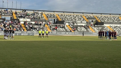 Badajoz y Extremadura guardan un minuto de silencio por las víctimas de la DANA