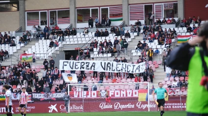 Sobrecogedor minuto de silencio en Las Gaunas por los fallecidos en Valencia