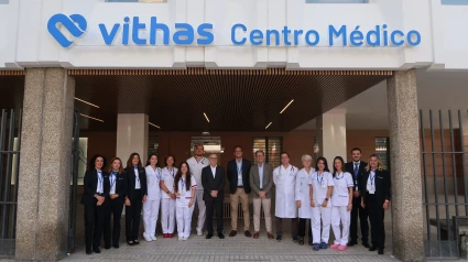 Directores y personal del Centro Médico Vithas Nervión