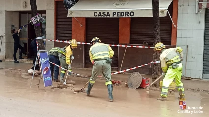 Más de 300 efectivos de Protección Civil de Castilla y León están desplazados en Valencia: “La sensación de desolación es tremenda”